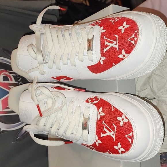 - Like new Red and white custom Supreme LV AF1'S (all sales are final) - Picture 2 of 5